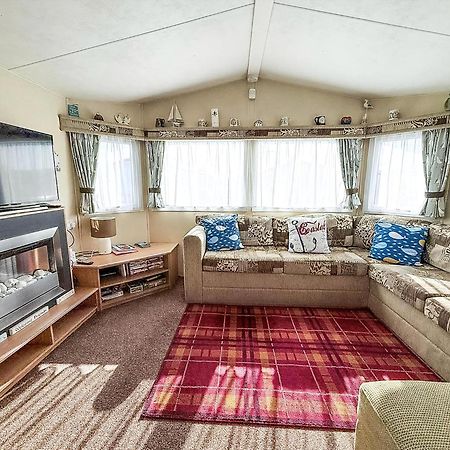 Caravan With Decking At Manor Park In Hunstanton, Sleeps 6 Ref 23045B Zewnętrze zdjęcie
